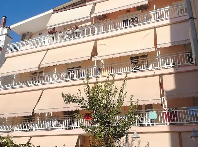 Vienni 3* Paralía