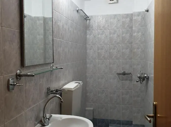شقة فندقية Vienni 3*