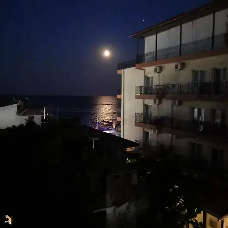 Vienni Paralia Katerinis