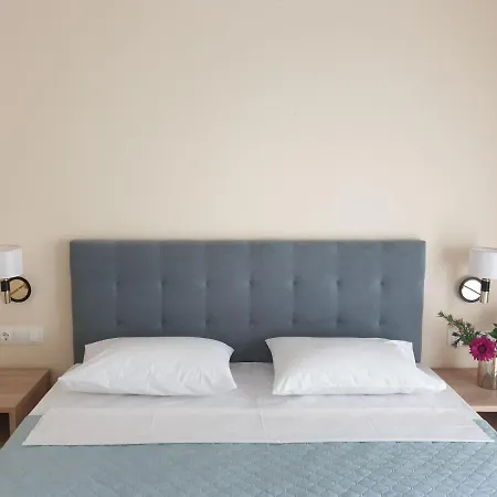 Apart-hotel Vienni 3*